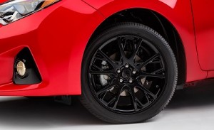 2016-Toyota-Corolla-17-inch-Black-Gloss-Alloy-Wheel